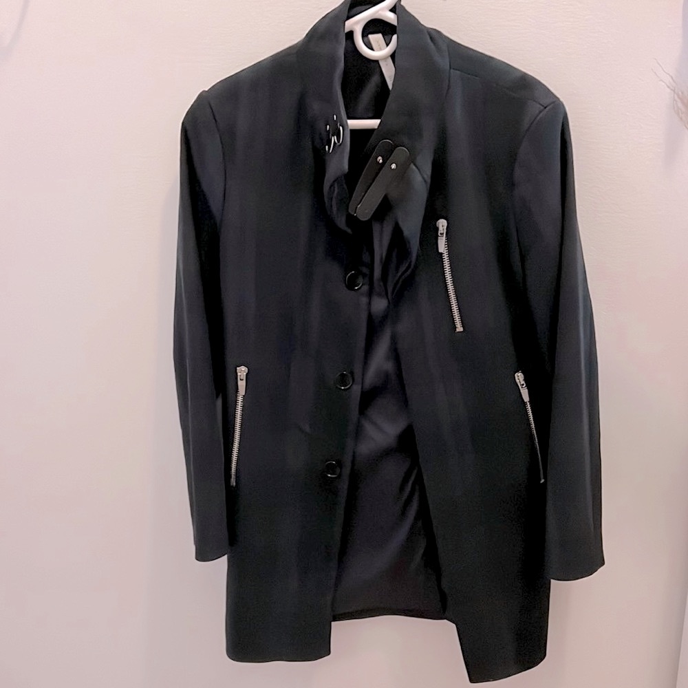 Zara jacket with subtle plaid design